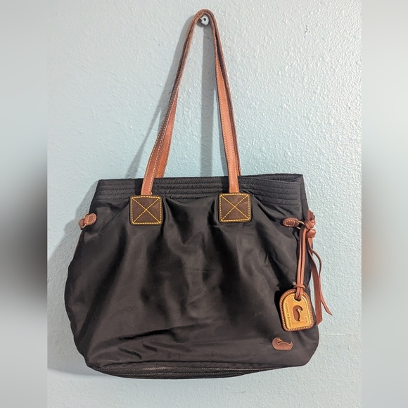 Dooney & Bourke Handbags - Dooney Bourke Stylish Black and Brown Tote Bag